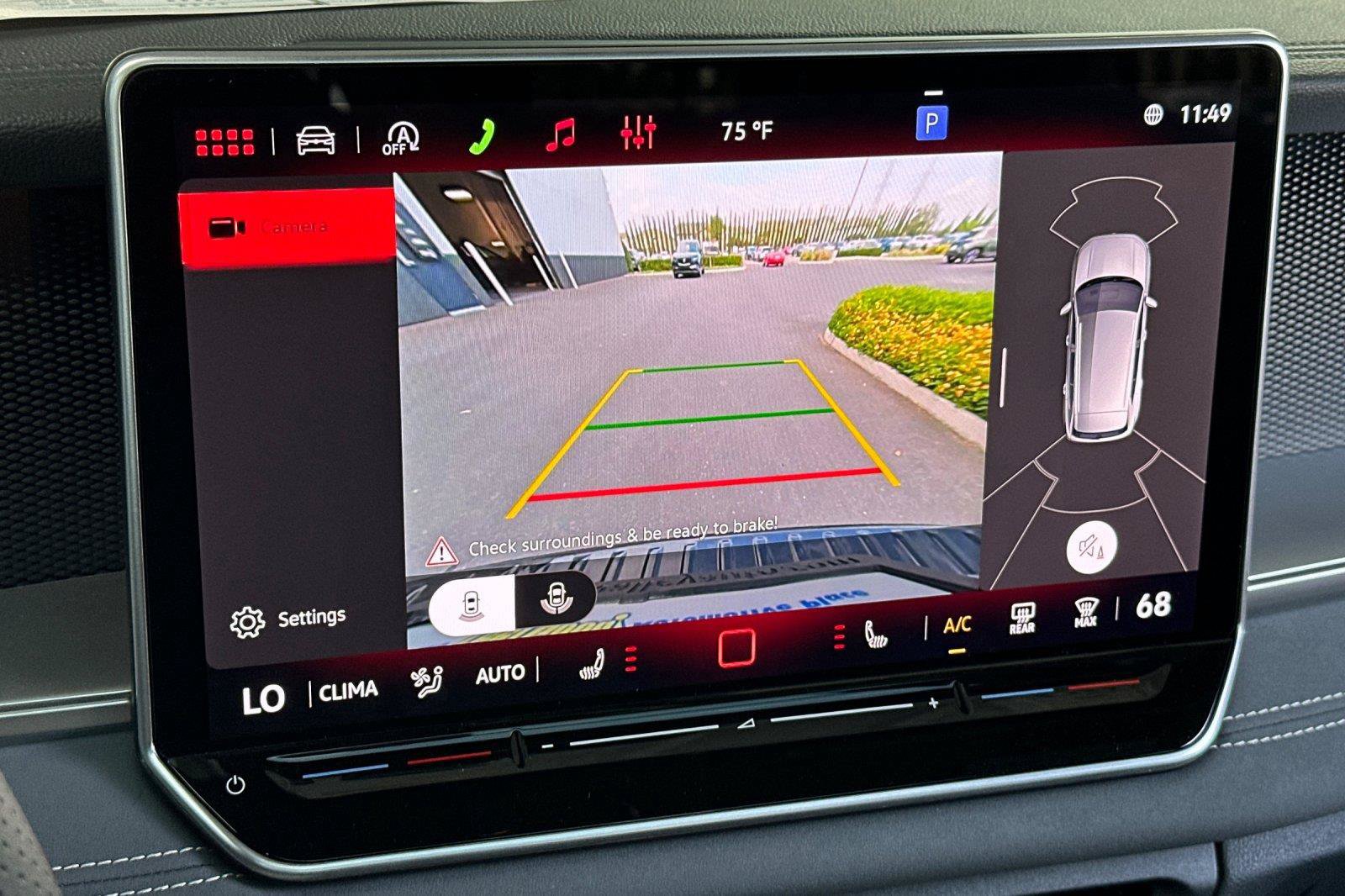 New 2026 Volkswagen Tiguan SE R-Line FWD image 18