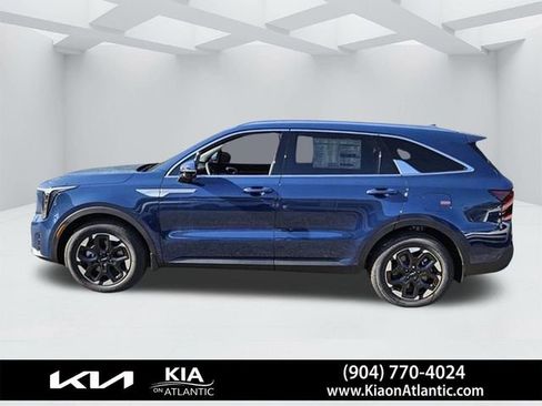 New 2025 Kia Sorento S w/ Panoramic Sunroof Package image 3