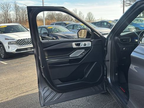 Used 2021 Ford Explorer ST w/ Equipment Group 401A image 11