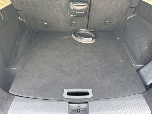 Used 2023 Nissan Rogue SV image 18