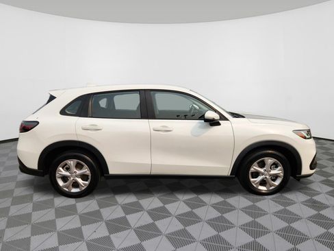 Certified 2023 Honda HR-V LX image 6