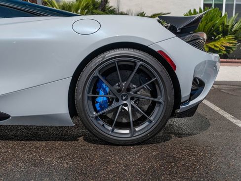 New 2026 McLaren 750S image 24