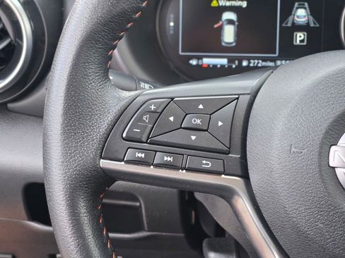 Used 2023 Nissan Kicks SR w/ Interior Electronics Package image 38