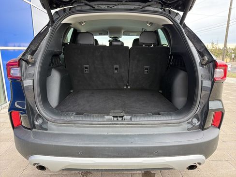 Used 2025 Ford Escape Platinum AWD/4WD image 9