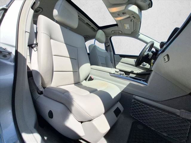 Used 2014 Mercedes-Benz E 350 Sedan image 17