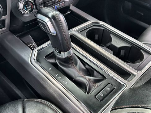 Used 2019 Ford F150 Platinum w/ Equipment Group 701A Luxury AWD/4WD image 20