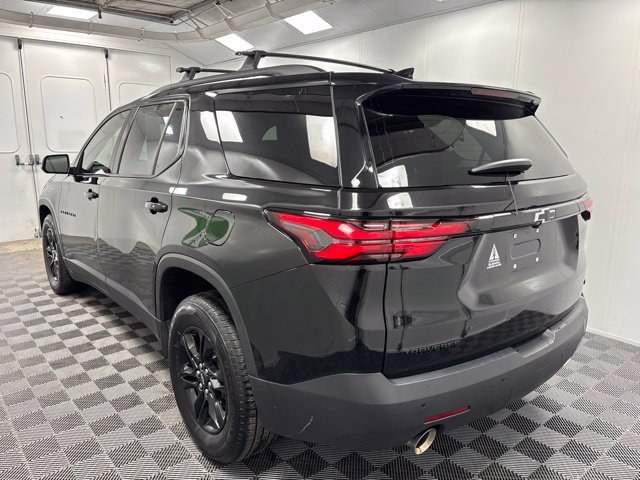 Used 2022 Chevrolet Traverse LT FWD image 4