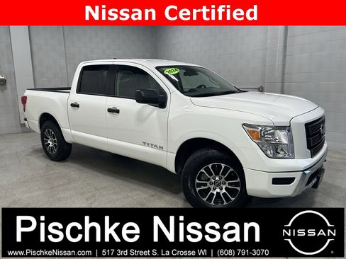 Certified 2024 Nissan Titan SV image 1