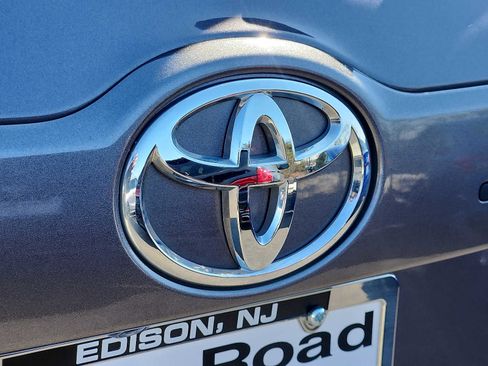 Used 2019 Toyota Highlander SE image 30