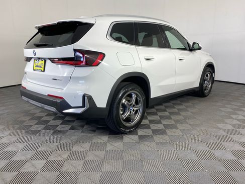 Used 2023 BMW X1 xDrive28i AWD/4WD image 11