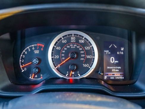 Used 2022 Toyota Corolla SE w/ Carpet Mat Package (TMS) image 27