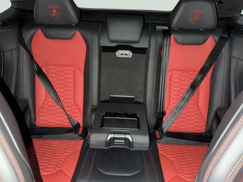 Used 2019 Lamborghini Urus AWD/4WD image 54