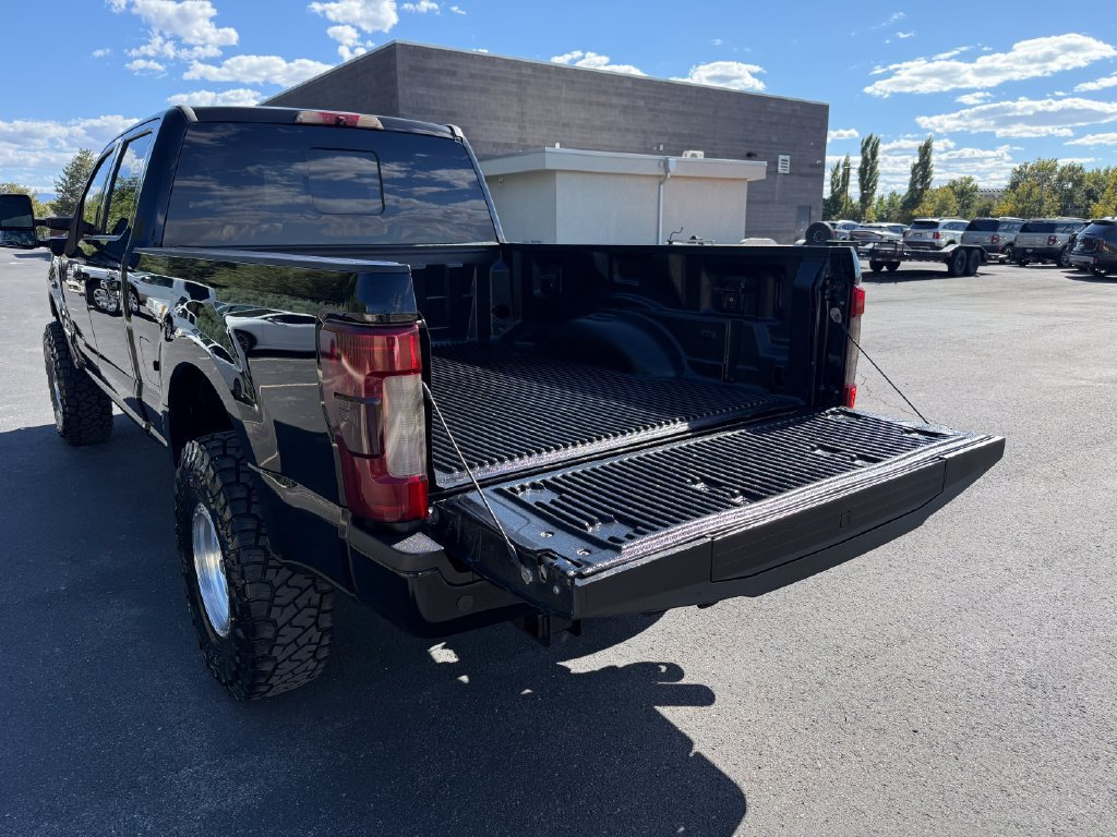 Used 2019 Ford F350 Limited w/ FX4 Off-Road Package AWD/4WD image 13