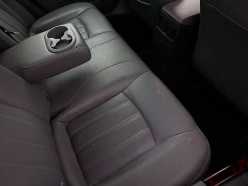 Used 2005 Chrysler 300 C w/ Protection Group II image 12