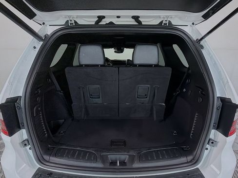 Used 2024 Dodge Durango GT RWD image 29