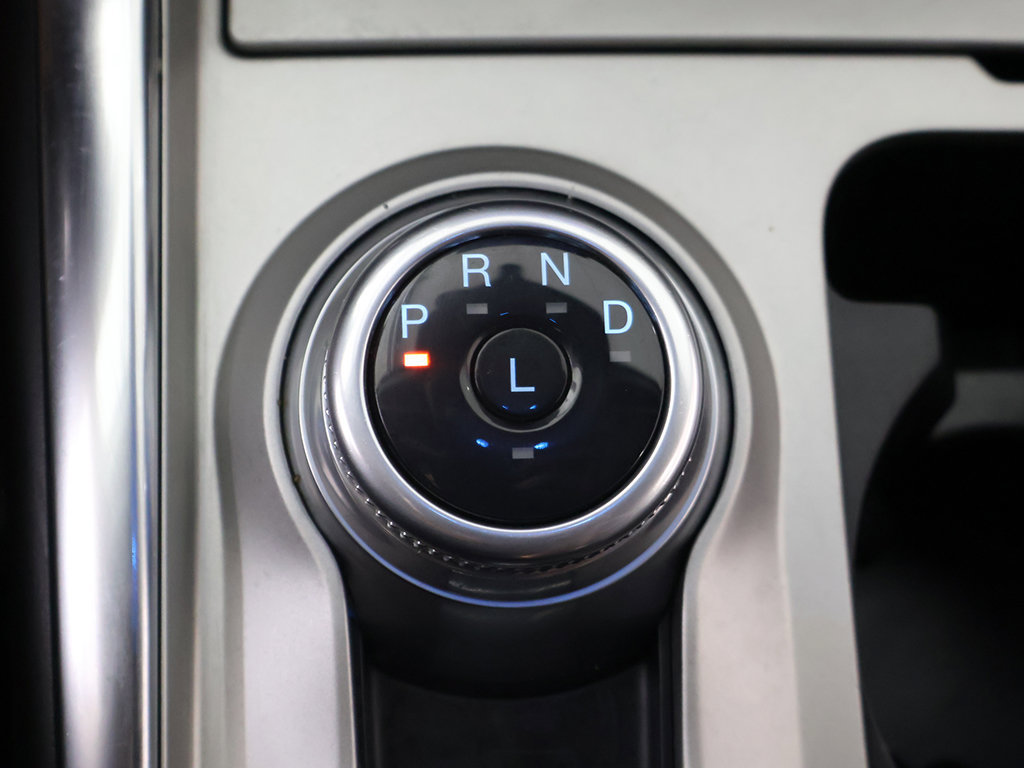 Used 2024 Ford Explorer XLT w/ Equipment Group 202A AWD/4WD image 56