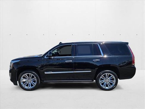 Used 2020 Cadillac Escalade Premium Luxury w/ LPO, Radiant Package image 9