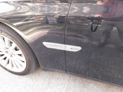 Used 2012 BMW 750Li xDrive image 22