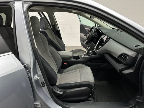 Used 2025 Subaru Outback Premium w/ Popular Package #1A AWD/4WD image 22