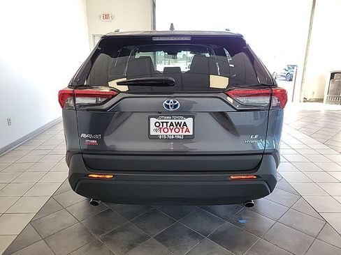 Used 2024 Toyota RAV4 LE image 6