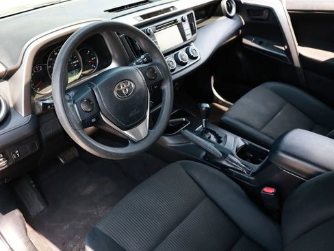 Used 2016 Toyota RAV4 LE image 13