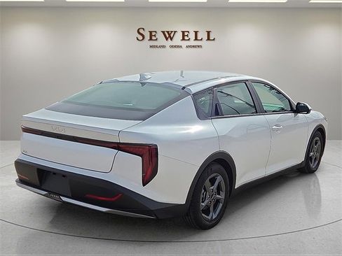 Used 2025 Kia K4 LXS image 4