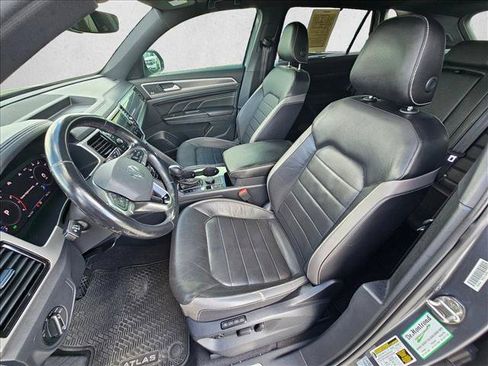 Used 2020 Volkswagen Atlas Cross Sport SEL Premium AWD/4WD image 14