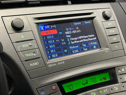 Used 2015 Toyota Prius Four image 25