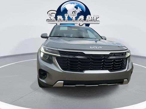 Used 2024 Kia Seltos S image 3