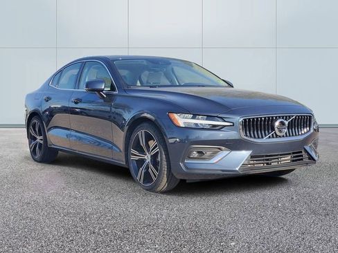 Used 2021 Volvo S60 T5 Inscription AWD/4WD image 3