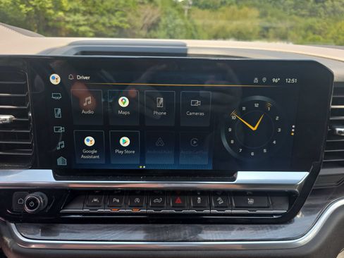 Used 2022 Chevrolet Silverado 1500 LTZ AWD/4WD image 19
