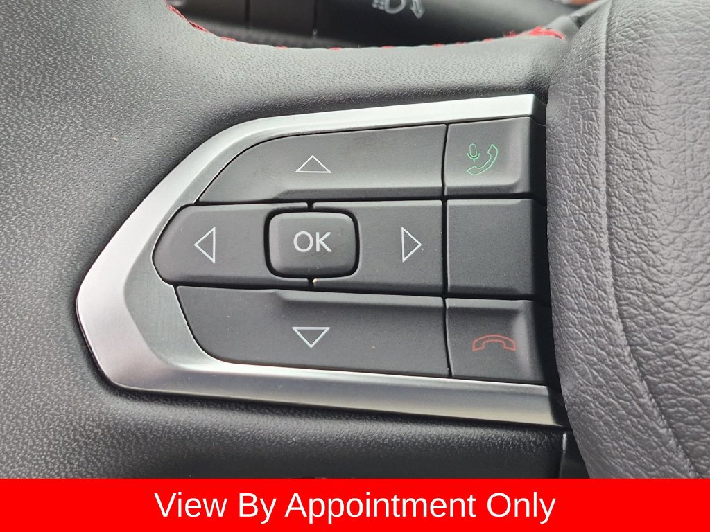 Used 2025 Jeep Compass Trailhawk AWD/4WD image 19