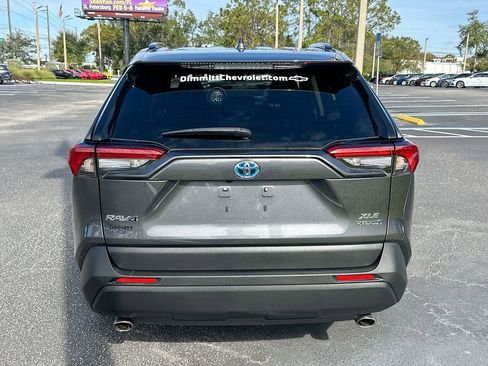 Used 2022 Toyota RAV4 XLE image 7