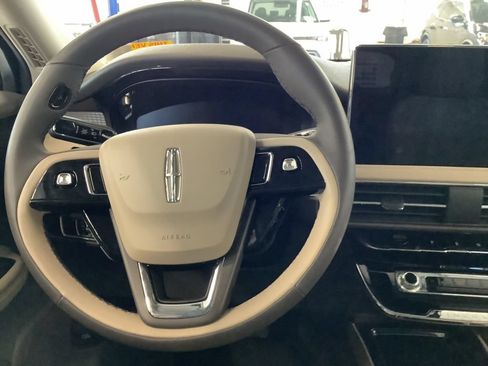 Used 2023 Lincoln Corsair AWD w/ Equipment Group 101A image 14