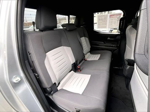 Used 2024 Toyota Tacoma TRD Sport image 25