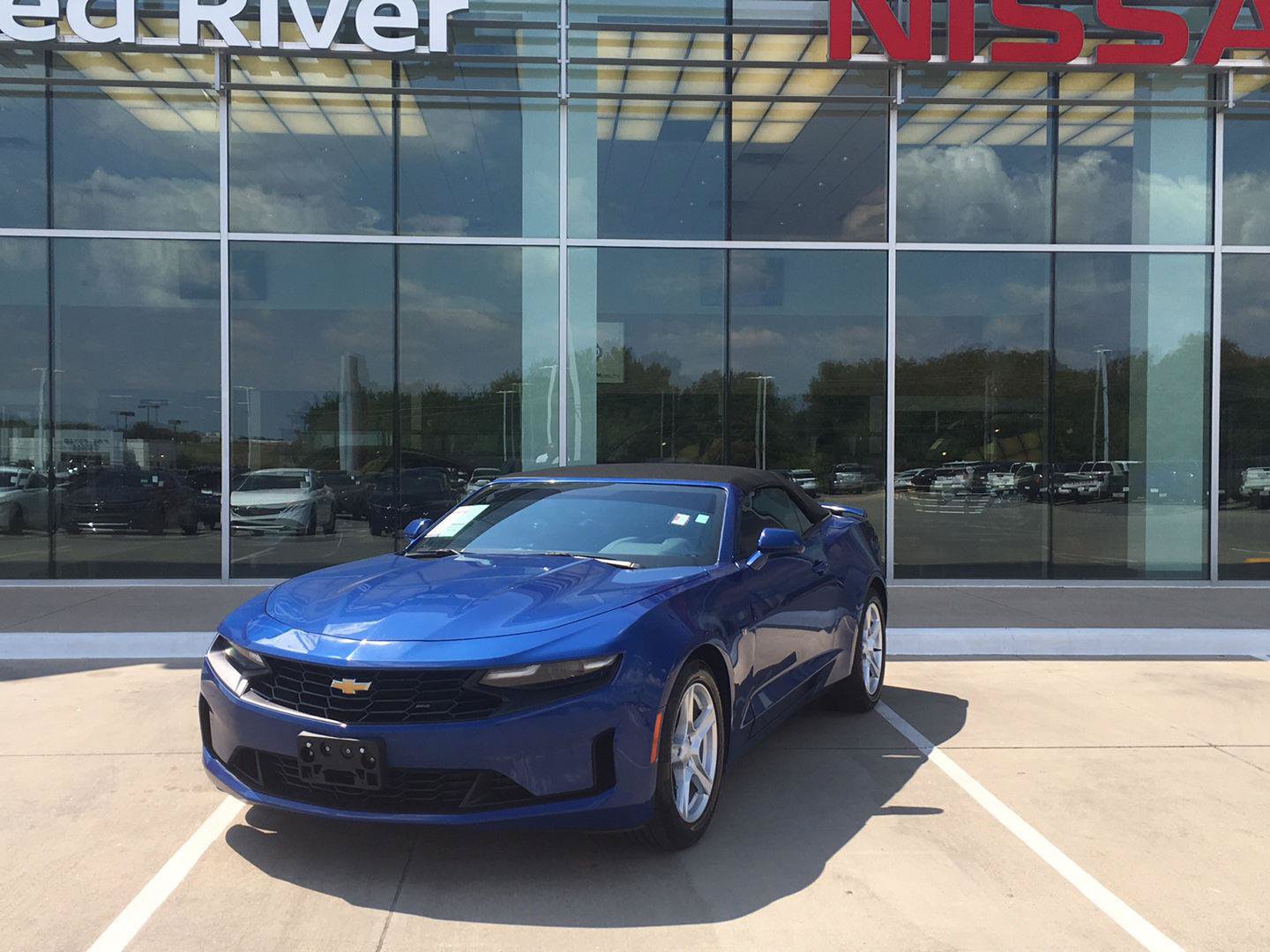 Used 2023 Chevrolet Camaro LT RWD image 1