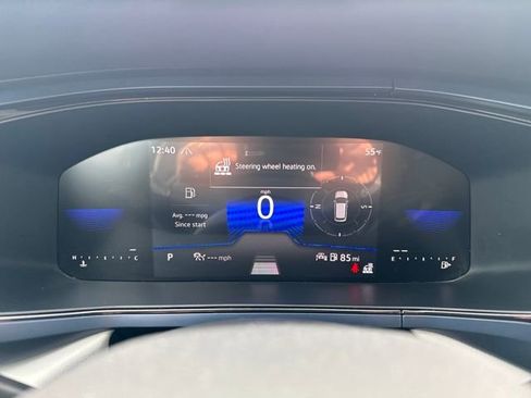 Certified 2023 Volkswagen Taos SE w/ Panoramic Sunroof Package image 21