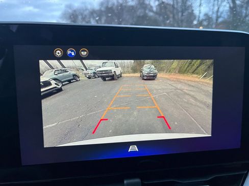 Used 2025 Chevrolet Equinox LT image 23