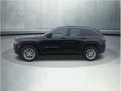 New 2025 Jeep Grand Cherokee Laredo X w/ Trailer Tow Package