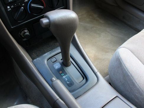 Used 1998 Toyota Camry LE image 8