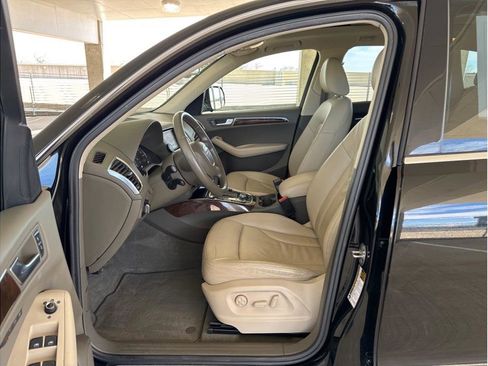 Used 2011 Audi Q5 3.2 Premium Plus w/ Audi MMI Navigation Plus Pkg image 10