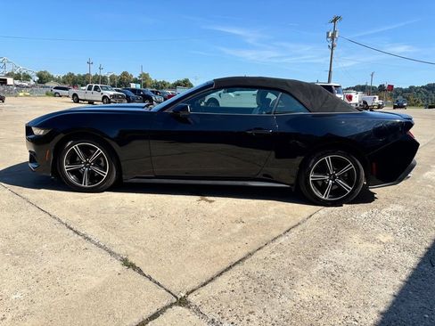 Used 2024 Ford Mustang Premium RWD image 4