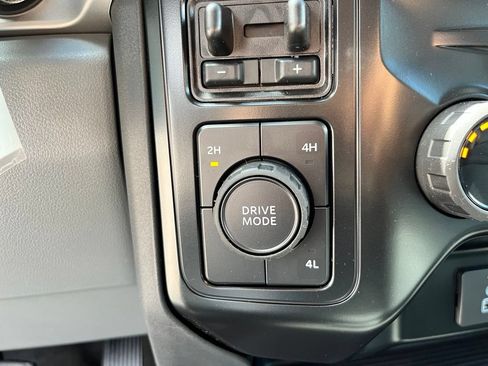 New 2026 Ford F250 XLT AWD/4WD image 18