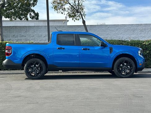 New 2026 Ford Maverick XLT w/ Black Appearance Package image 3