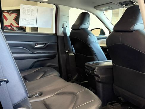 Used 2024 Toyota Grand Highlander AWD image 29