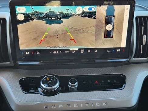 New 2025 Ford Expedition Max Active image 13