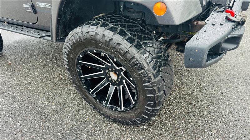 Used 2018 Jeep Wrangler Rubicon AWD/4WD image 10