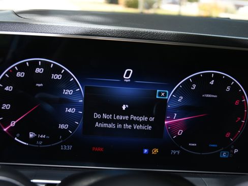 Used 2024 Mercedes-Benz GLE 450 4MATIC image 15