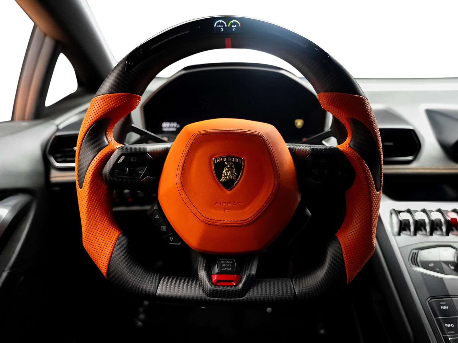 Used 2015 Lamborghini Huracan LP 610-4 AWD/4WD image 32
