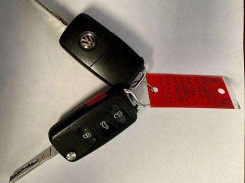 Used 2015 Volkswagen Jetta GLI SEL FWD image 34